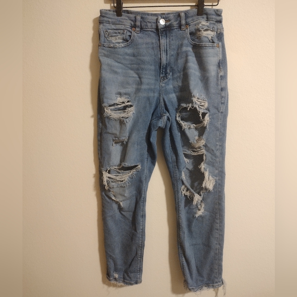 American Eagle Curvy Mom jean